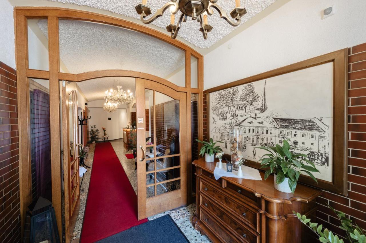 Landhotel Freitag Sankt Paul im Lavanttal Extérieur photo